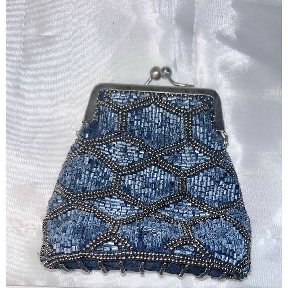 Elegant Blue Beaded Clutch - Picture 1 of 14